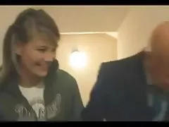 Anal karvaisia blondi