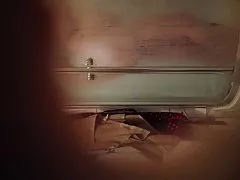 Karvainen vaimo makuuhuoneessa (piilotettu cam)