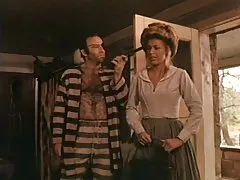Tarvitsen teidän viinaa ja kusipää!