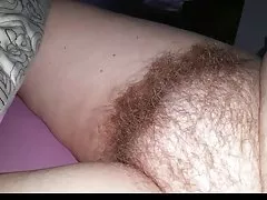 Vaimon mukava pehmeä fluffy karvainen pimppi ihan vain suihkussa,